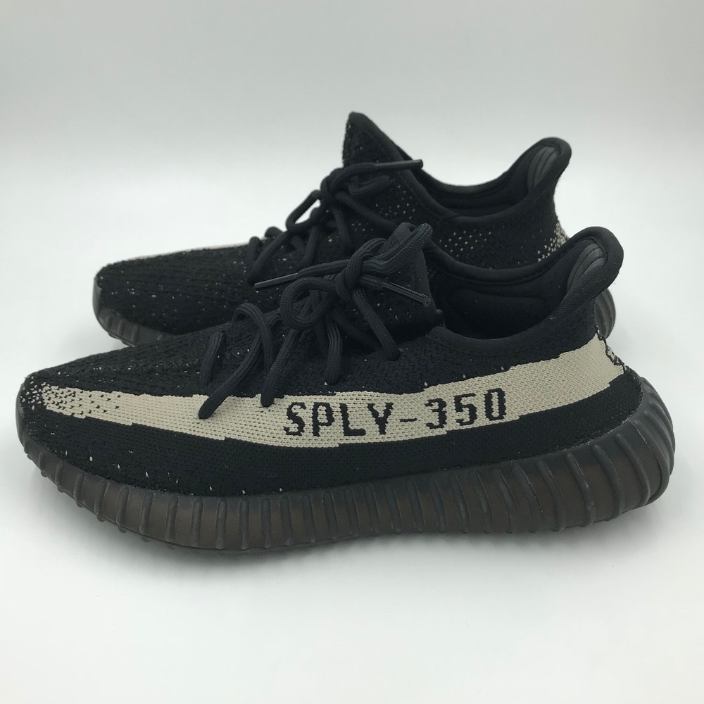 ❤️SOLD❤️Authentic Yeezy Boost 350 V2 “Oreo” - Picture 4 of 8
